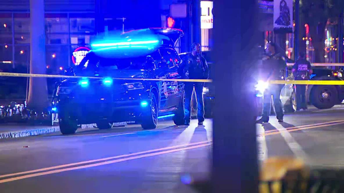 Midtown Atlanta shooting leaves 1 injured, blocks Peachtree Street