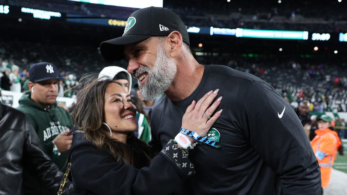Atlanta Falcons defensive coordinator Jeff Ulbrich loses wife Cristina to cancer