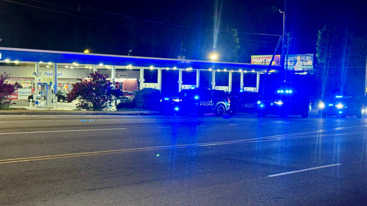 1 shot in southwest Atlanta, possible suspect detained