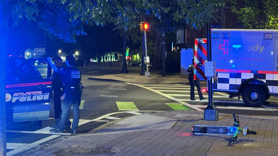 Man on scooter struck overnight in Midtown Atlanta