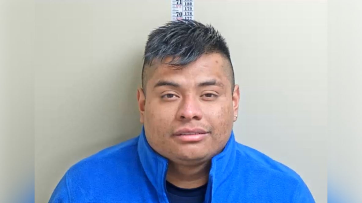 Gwinnett police hunt for suspect in Norcross domestic homicide