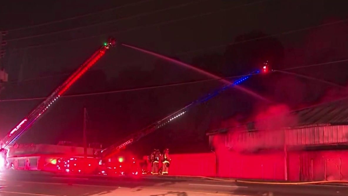 Silk flower business destroyed by fire early Thursday in Cobb County