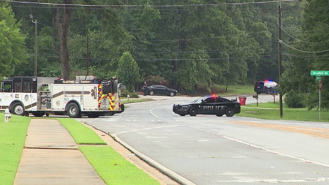 Jonesboro burglary standoff: 3 suspects arrested after SWAT response