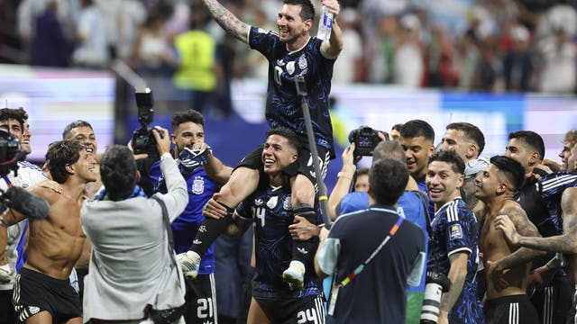 Argentina advances to World Cup final with 2-1 win over England