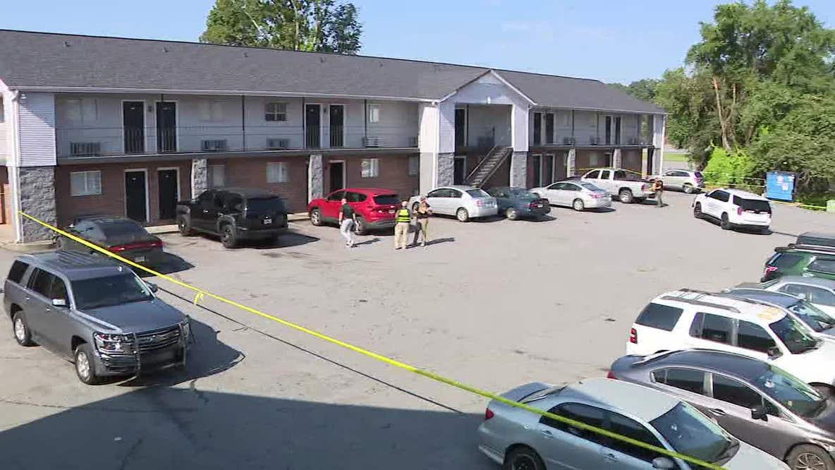 Officer shooting reported at Cartersville motel in Bartow County