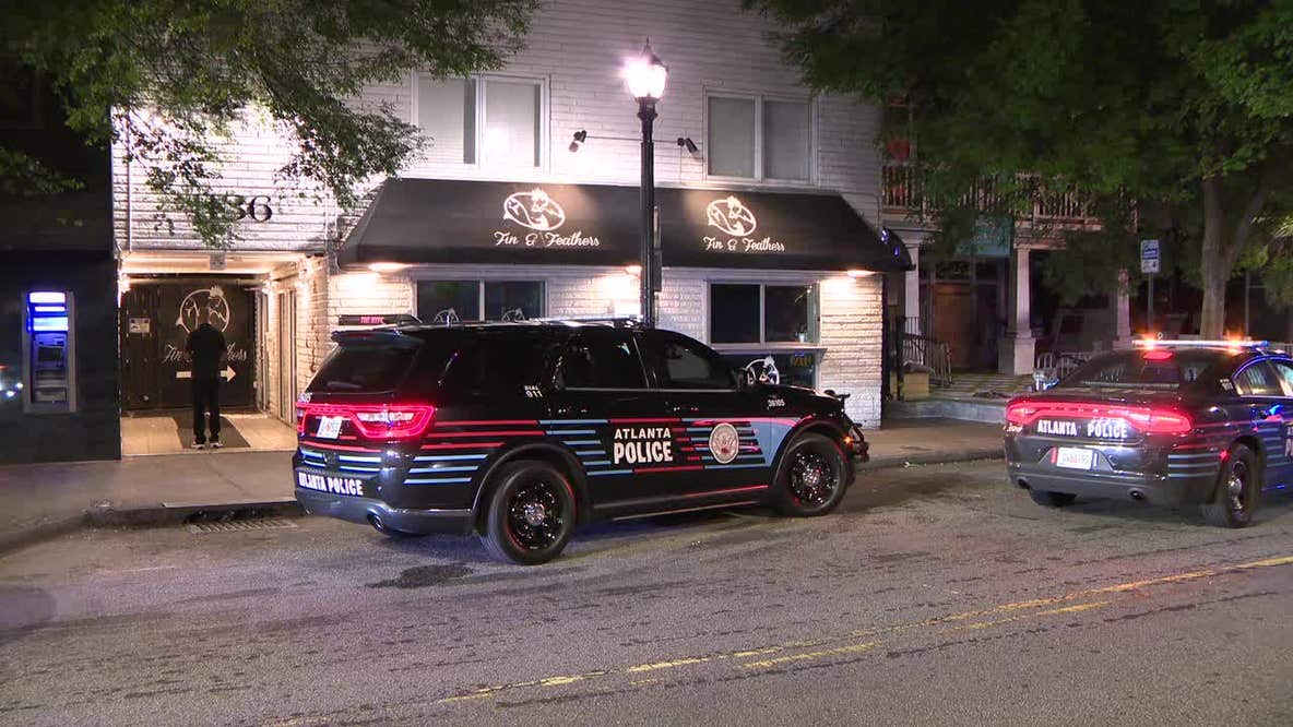 Thieves smash front door of Midtown Atlanta restaurant