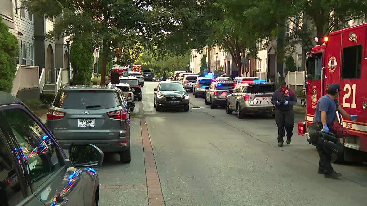 1 injured after parking deck crash leads to Dunwoody shooting