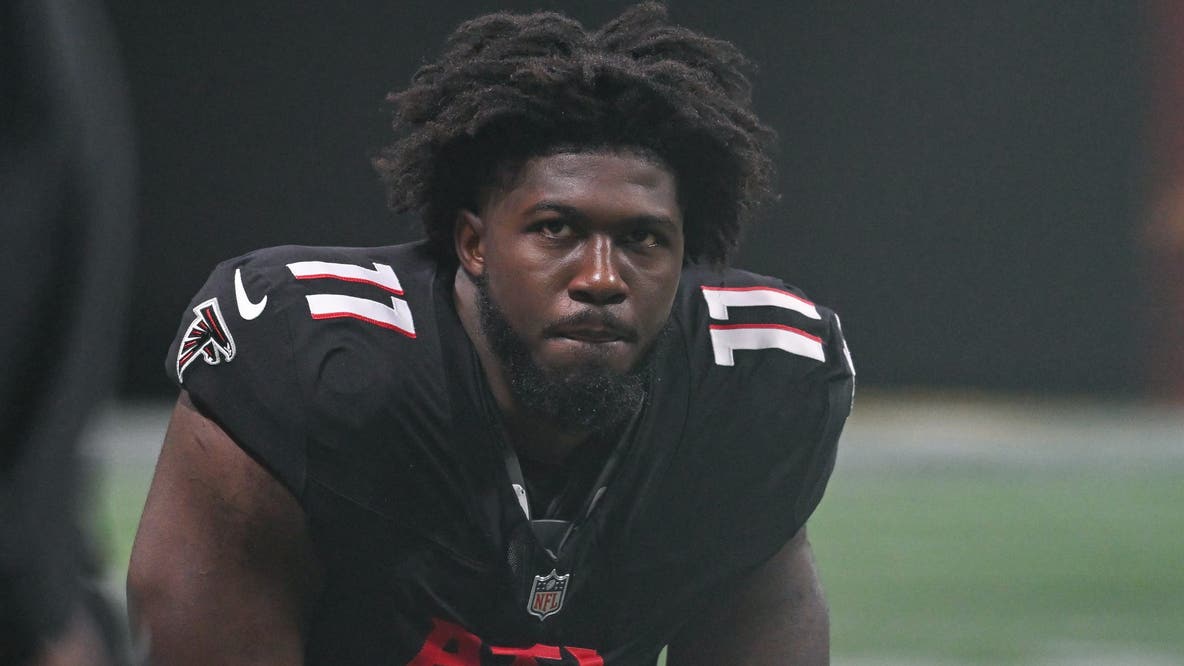 Falcons await decision on Jalon Walker injury status
