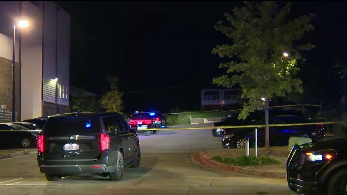 Person shot at northwest Atlanta apartment complex Monday night