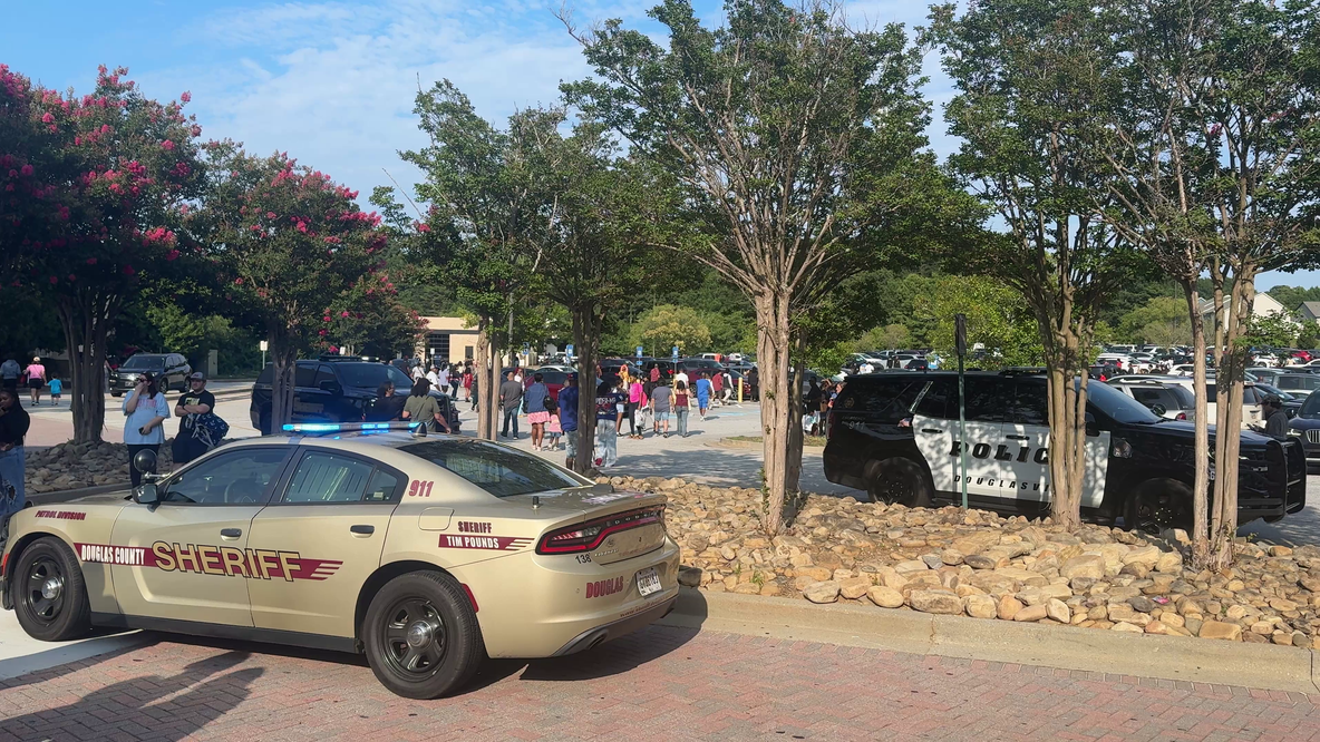 Arbor Place Mall evacuated after bomb threat, police say