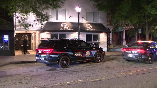 Thieves smash front door of Midtown Atlanta restaurant