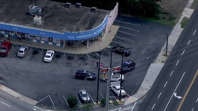 Man injured in southwest Atlanta package store shooting