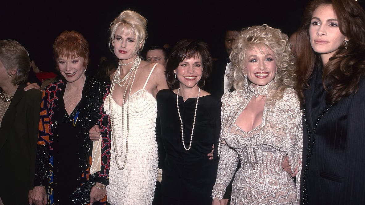 Where to see classic Dolly Parton movie screenings in Georgia