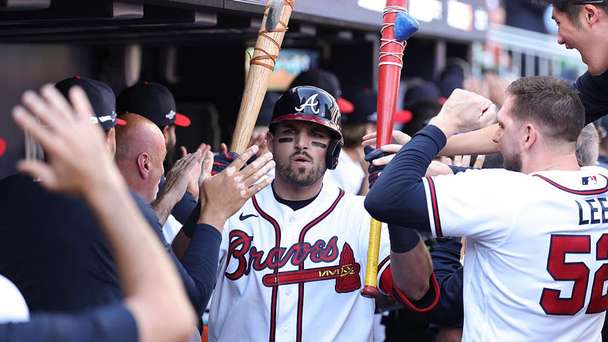 Riley’s 3-run homer lifts Braves past Phillies in wild-card opener