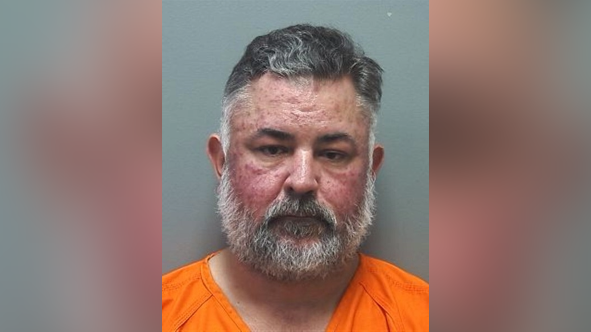 Off-duty APD detective arrested for shoplifting beer, deputies say