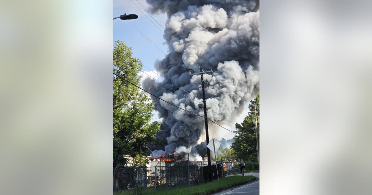 Recycling facility fire in South Fulton sends up smoke plumes