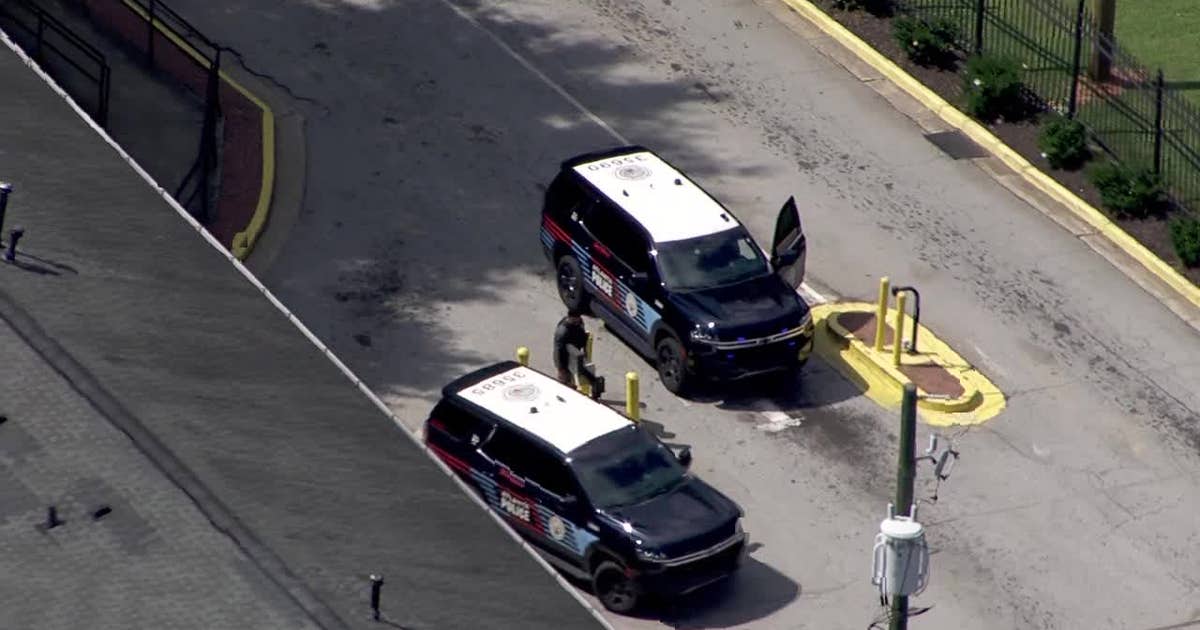 Coverage image for: Fatal shooting reported on Fairburn Road in southwest Atlanta