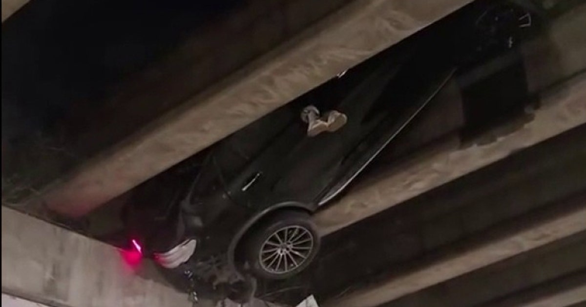 Wild video shows person dangling after I-20 crash in Atlanta Wild video shows person dangling after I-20 crash in Atlanta