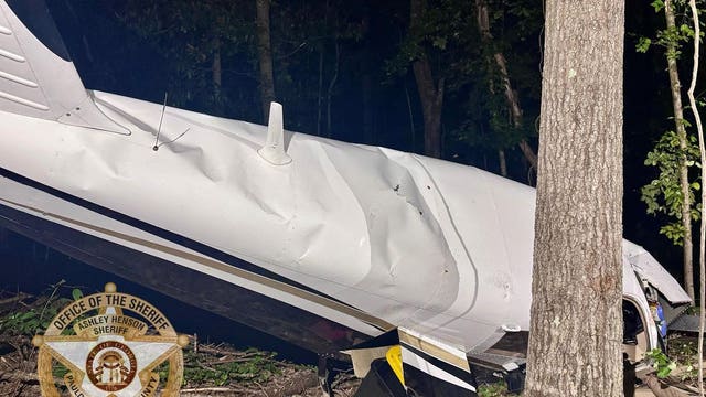 2 injured after small plane crash in Paulding County