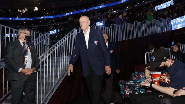 Bob Pettit, the first NBA MVP and LSU legend, dies at 93