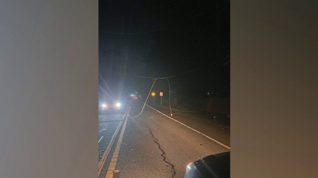 Crash knocks out power near Lavista Road, Laurelgate Drive
