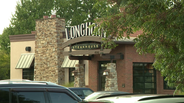 Employee details poor conditions at metro Atlanta LongHorn kitchen