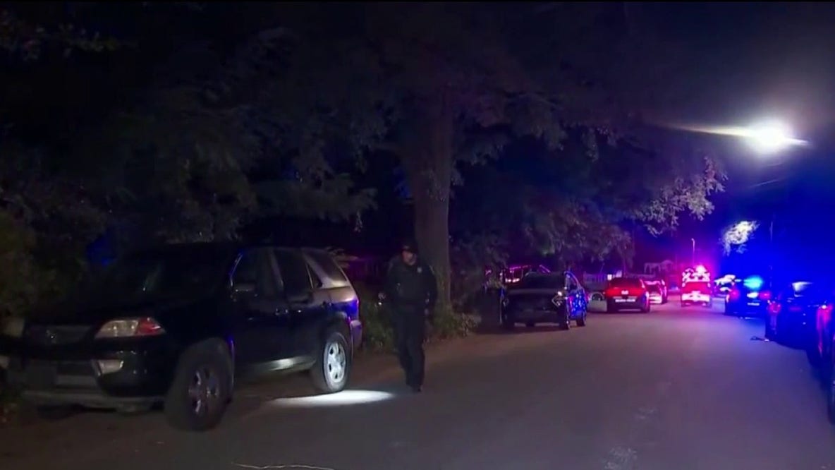 Cars struck by bullets in NW Atlanta, police investigating
