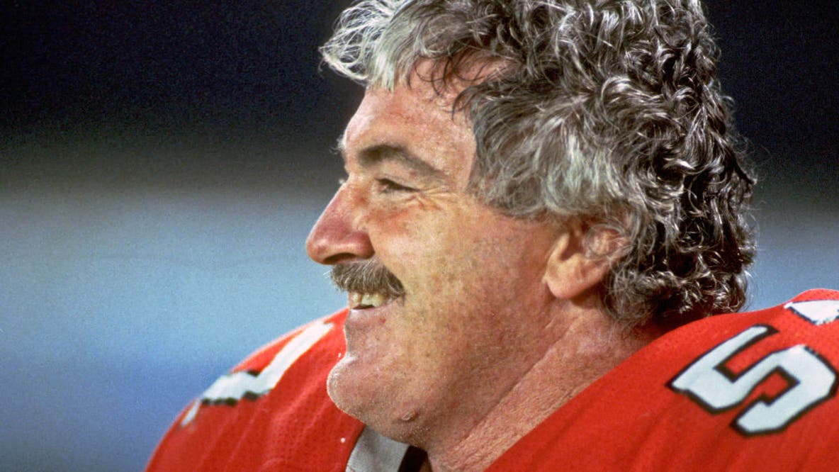 Falcons great Jeff Van Note dies at 80, team says