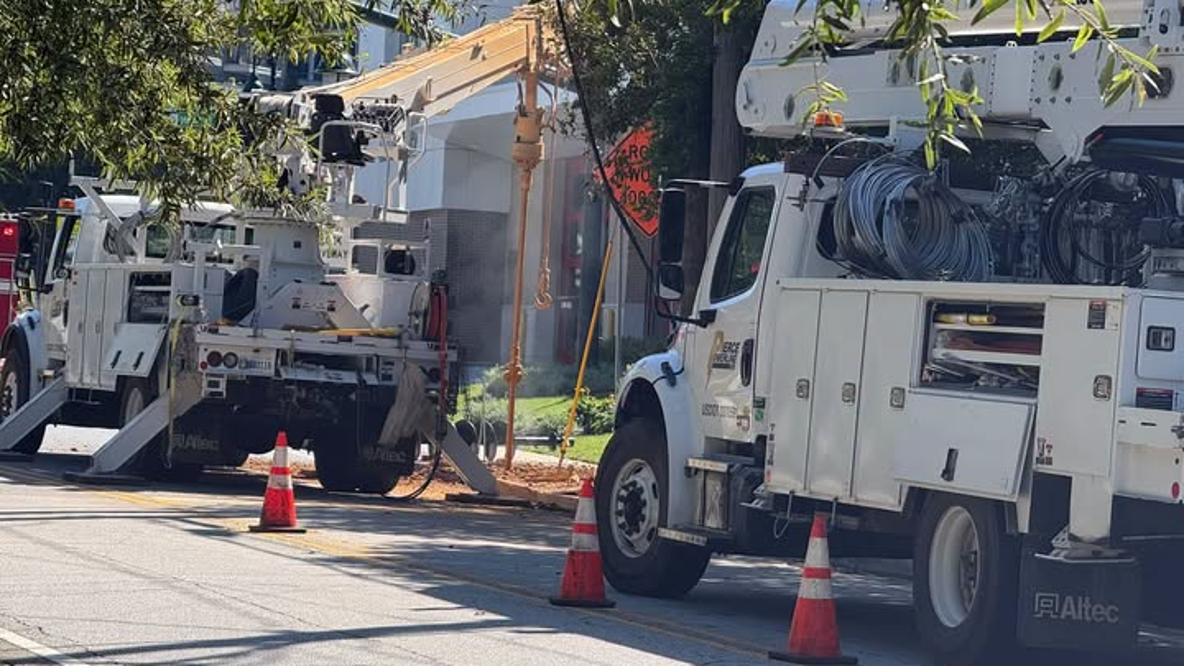 Gas leak closes part of Johnson Ferry Road in Sandy Springs, police say