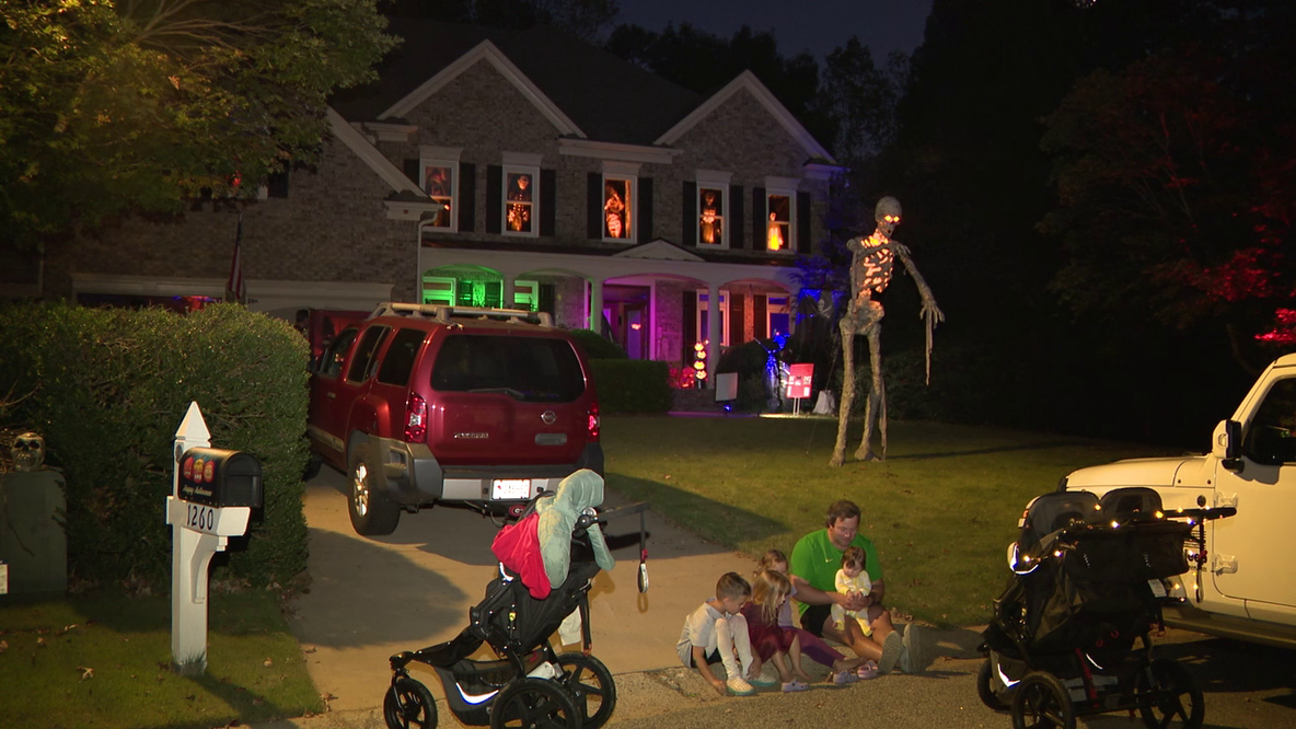 Cobb County family hosts final haunted house after 14 years of charity