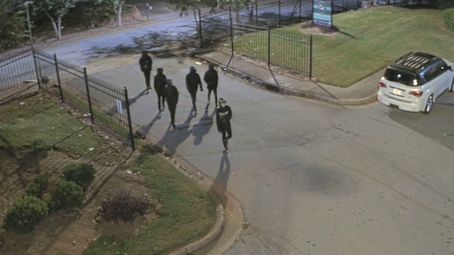 13-year-old shot in Atlanta apartment: Multiple suspects sought