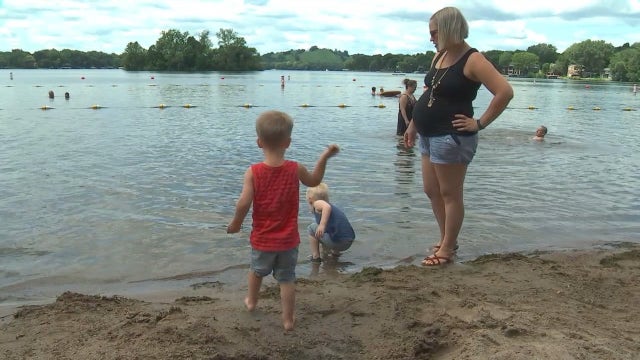 Woman, 33 weeks pregnant, saves drowning boy