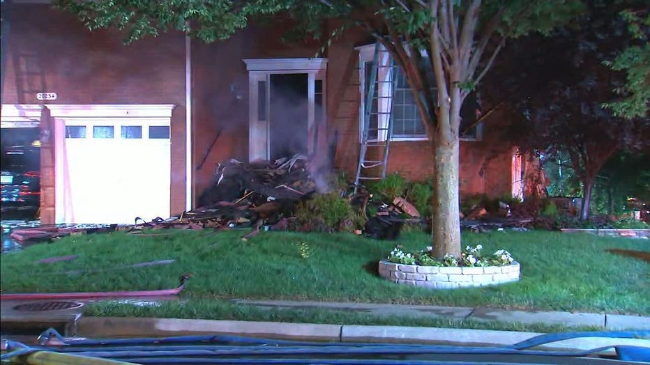 Several Homes Damaged, Destroyed By Early Morning 2-alarm Fire In ...