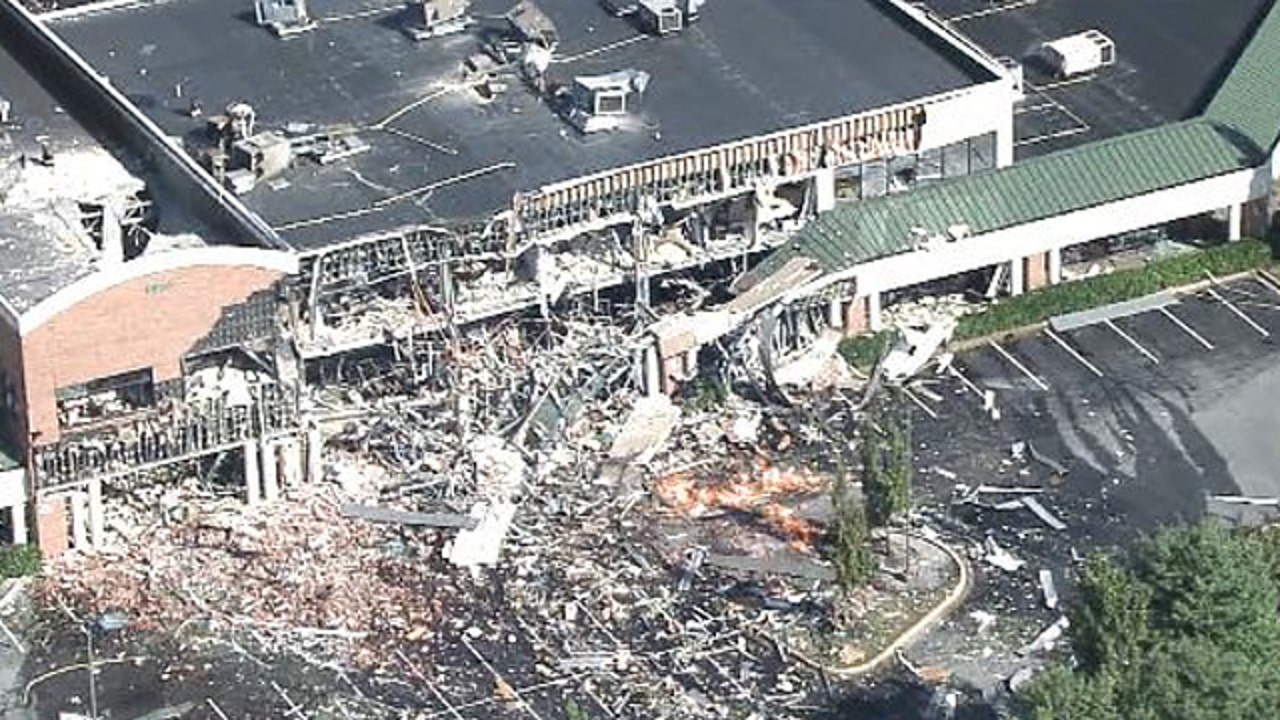 Gas explosion destroys Columbia office building picture
