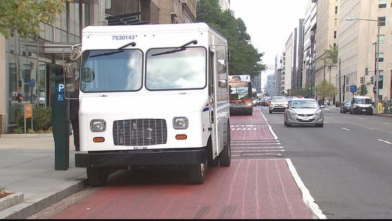 Nearly 300 vehicles illegally stopped in dedicated bus lanes in DC, according to volunteers