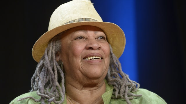 Nobel Prize-winning author Toni Morrison dead at 88