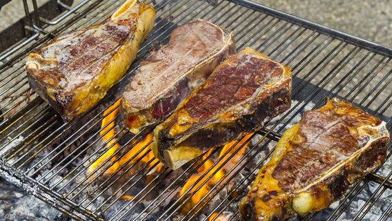 Thousands to attend BBQ in front of Australian vegan’s home who fought with neighbors over barbecuing