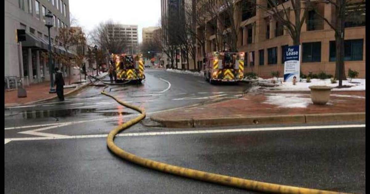 Large Gas Line Break High-pressure gas line break causes evacuations in Bethesda | FOX 5 DC