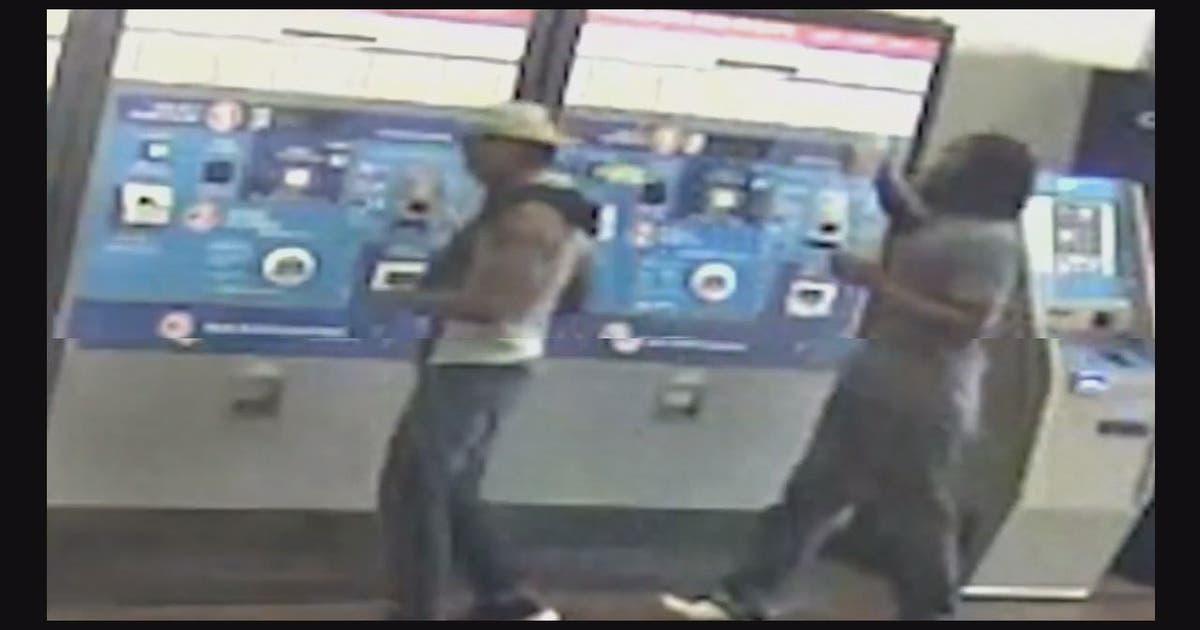 VIDEO: DC police search for 2 robbery suspects | FOX 5 DC