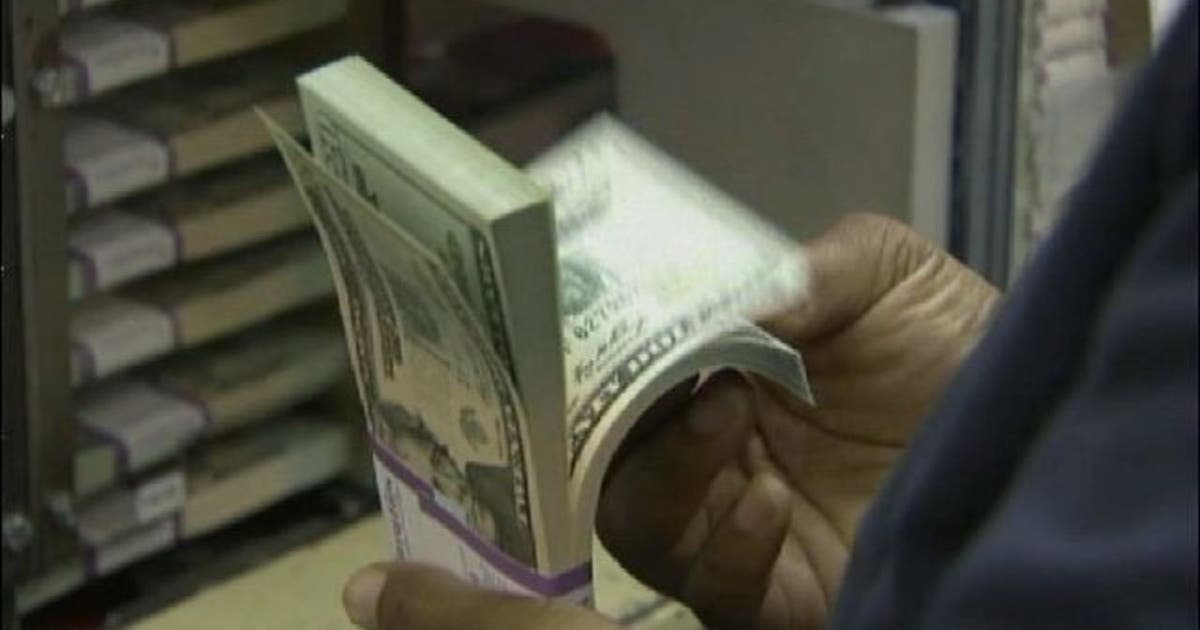 Man charged with robbing same bank 5 years later | FOX 5 DC