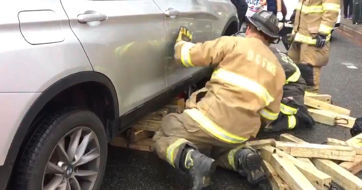 Man riding scooter dies, trapped under car at DuPont Circle, officials ...