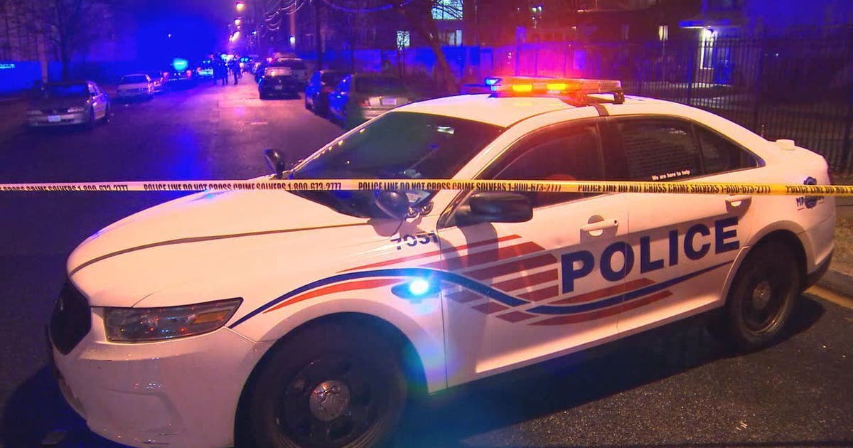 Man shot, killed in Southeast DC; police search for suspects | FOX 5 DC