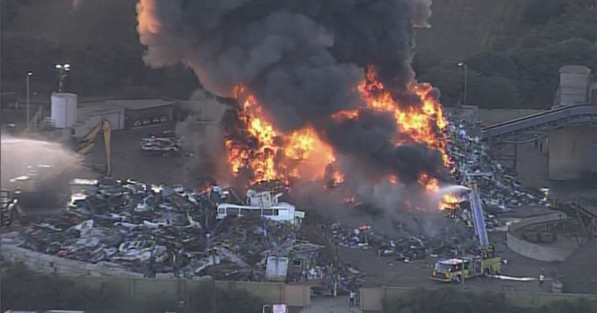 Smoke billows from metal recycling fire near Port of Tampa | FOX 5 DC