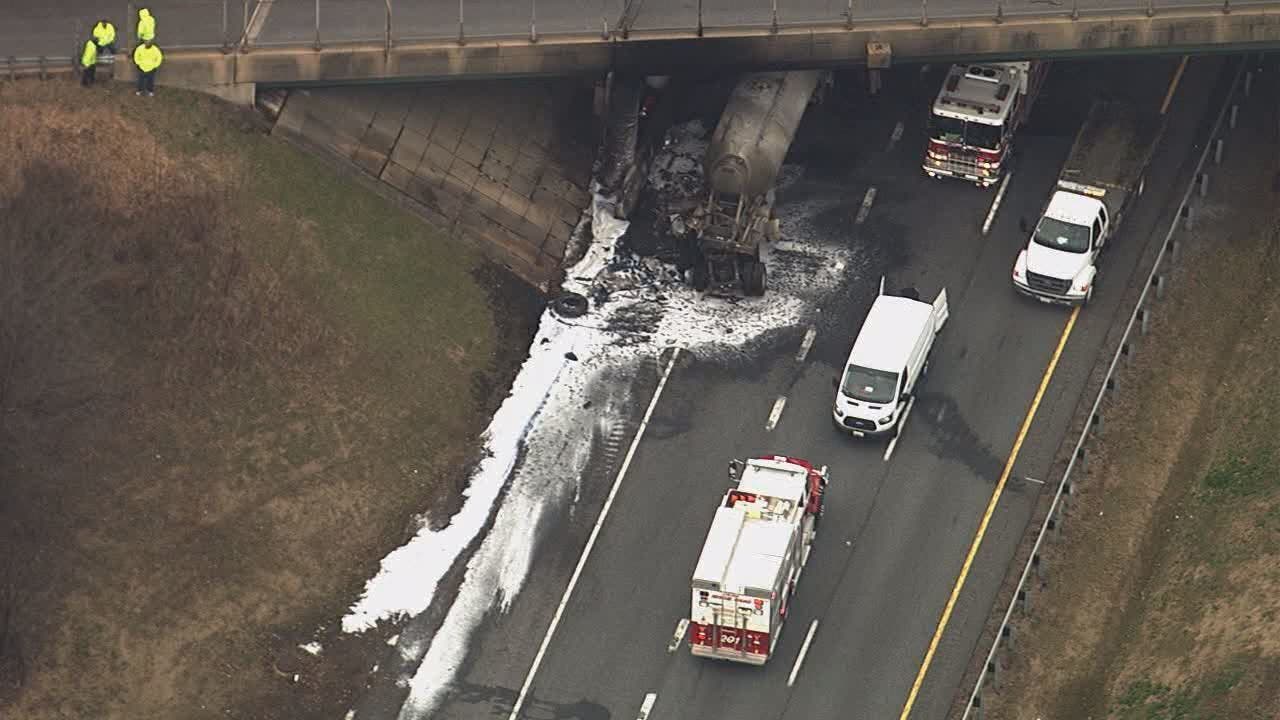Tractor trailer driver dead in crash near Hagerstown