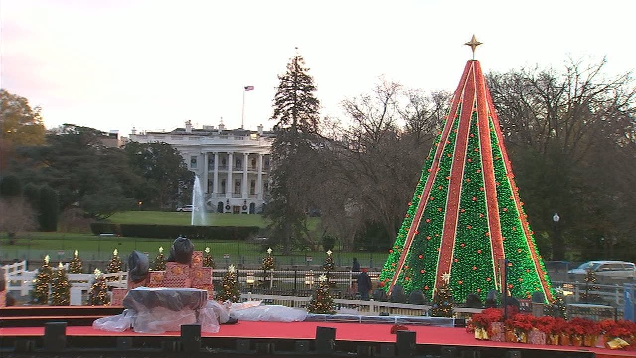 Trump Christmas Tree Lighting 2021
