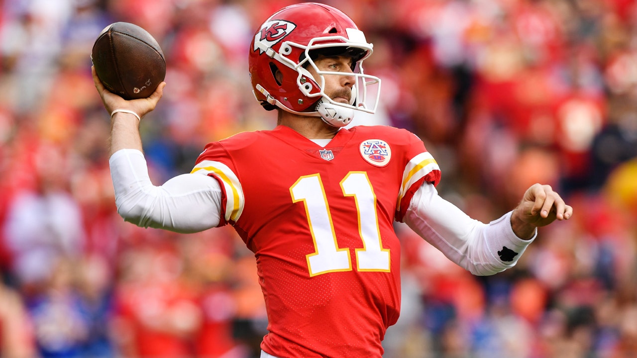 Quarterback Alex Smith officially joins Washington Redskins