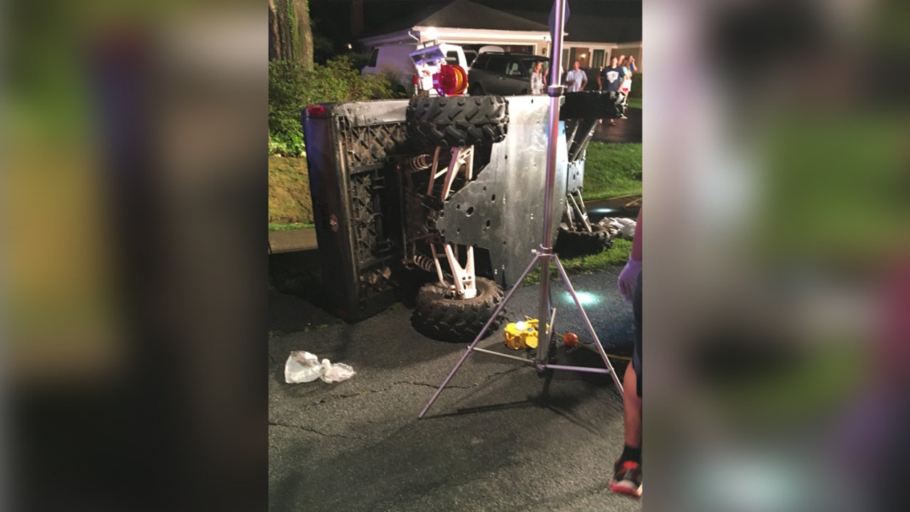 3 injured in Rockville golf cart accident