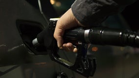 Average U. S. price of gas drops 4 cents per gallon