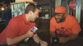 Smack talk, friendly bets as FOX 5 travels to Houston for start of World Series