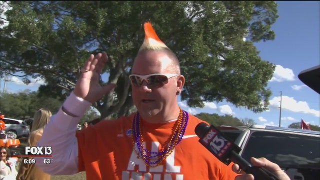No shortage of fan fashion at CFP National Championship